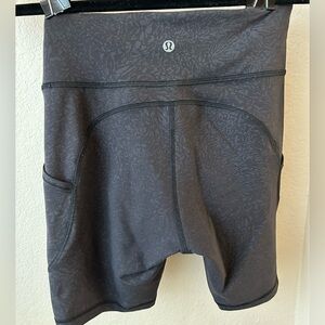 Lululemon INVIGORATE HIGH RISE SHORT 8"